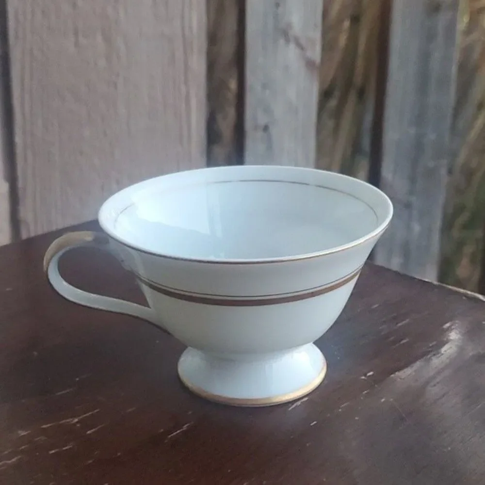 Claridge Fine China Japan “Marquise” Teacup & Saucer – Gold Trim – Hard to Find
